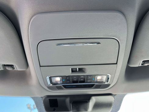Used 2022 Ford F150 Lariat w/ Equipment Group 502A High AWD/4WD image 23