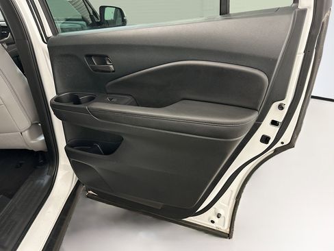 Used 2023 Honda Passport EX-L image 32