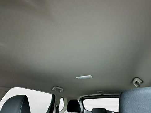 Used 2021 Nissan Rogue SV FWD image 21