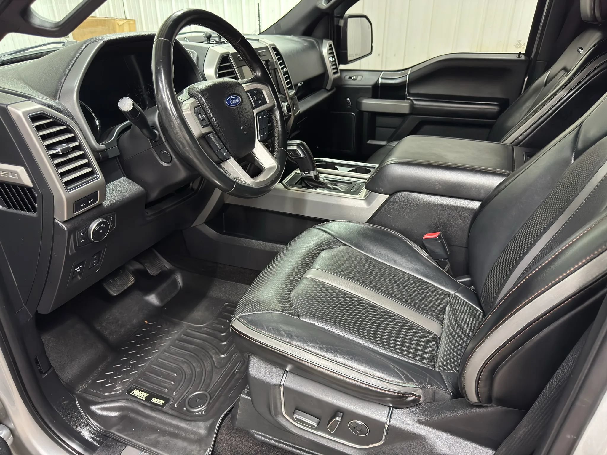 Used 2018 Ford F150 Platinum w/ Equipment Group 701A Luxury AWD/4WD image 9