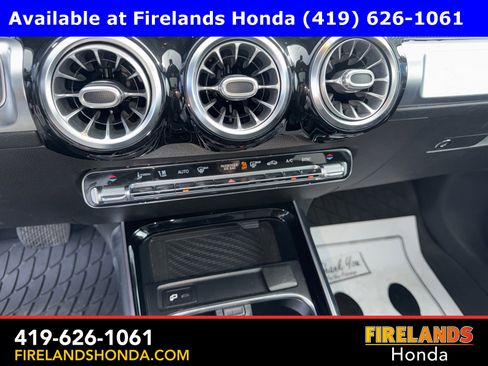 Used 2021 Mercedes-Benz GLB 250 4MATIC image 23