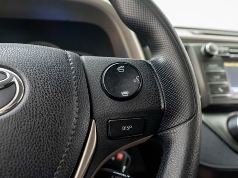 Used 2014 Toyota RAV4 LE image 29