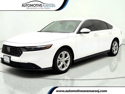 Used 2025 Honda Accord LX image 1