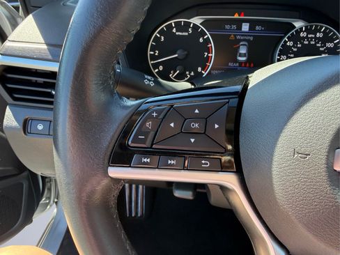 Used 2023 Nissan Altima 2.5 SV w/ SV Premium Package FWD image 30