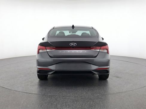 Used 2025 Hyundai Elantra SEL FWD image 7