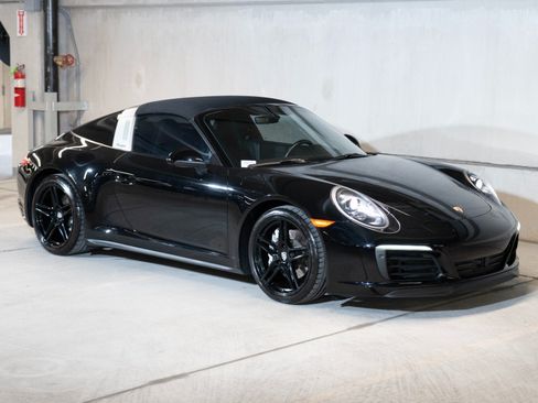Certified 2018 Porsche 911 Targa 4 AWD/4WD image 7