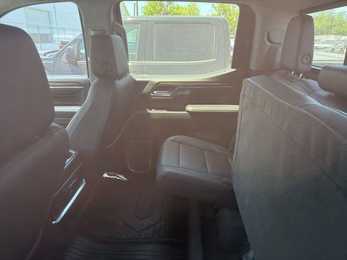Used 2023 GMC Sierra 1500 SLT w/ SLT Premium Plus Package RWD image 7