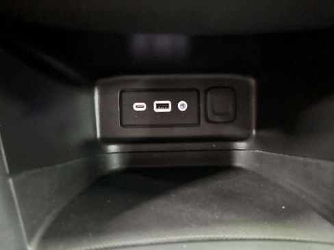 Used 2020 Chevrolet Equinox LT image 34