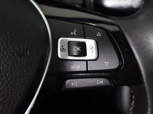 Used 2021 Volkswagen Jetta SEL Premium image 47