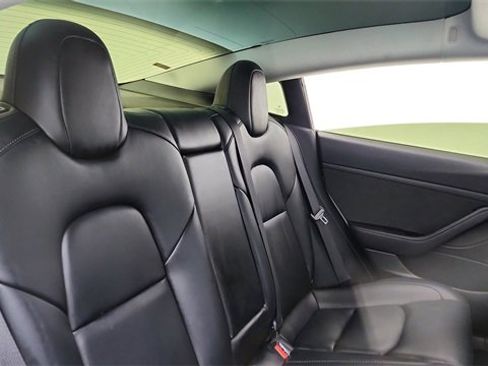 Used 2020 Tesla Model 3 Standard Range Plus image 24