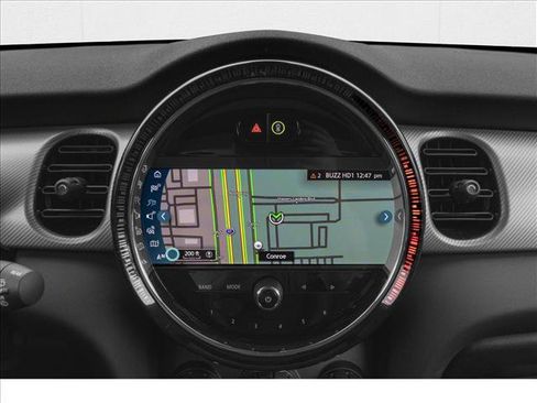 Used 2025 MINI Cooper 4-Door Hardtop image 12