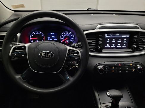 Used 2020 Kia Sorento FWD V6 image 22