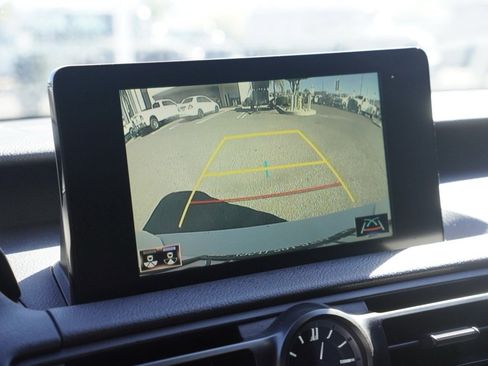 Used 2024 Lexus IS 300 F Sport image 15