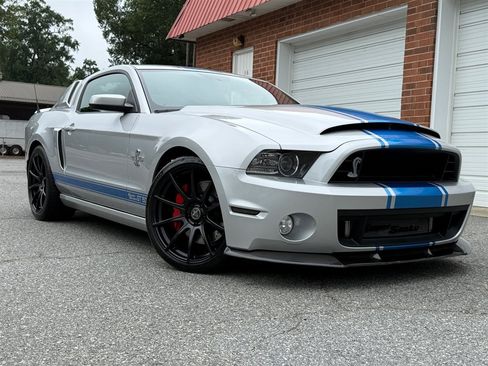 Used 2014 Ford Mustang Shelby GT500 w/ Equipment Group 821A RWD image 27