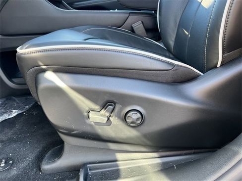 New 2026 Chrysler Pacifica Limited w/ Trailer Tow Group image 12