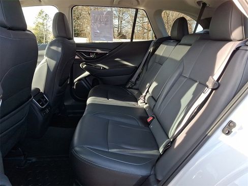 Used 2023 Subaru Outback Limited image 10