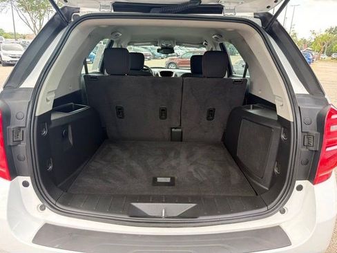 Used 2017 Chevrolet Equinox LS FWD image 16