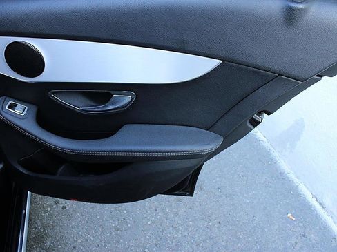 Used 2020 Mercedes-Benz C 300 Sedan image 18