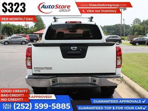Used 2011 Nissan Frontier SL w/ Moonroof Pkg AWD/4WD image 7