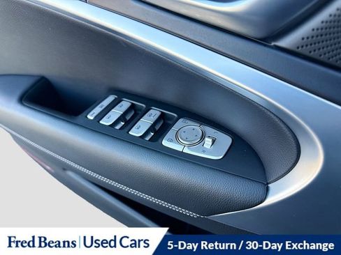 Used 2021 Genesis G70 2.0T image 19