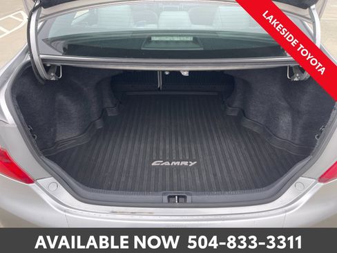 Used 2014 Toyota Camry XLE image 19