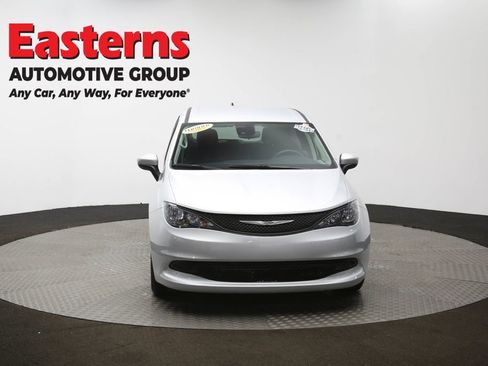 Used 2023 Chrysler Voyager LX FWD image 51
