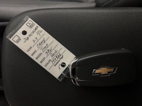 Certified 2024 Chevrolet Trax LT w/ Driver Confidence Package image 19