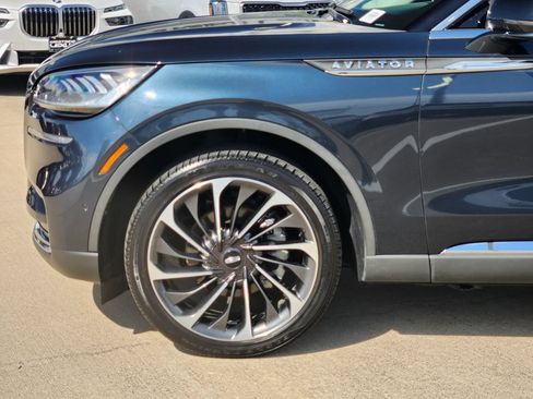 Used 2024 Lincoln Aviator Reserve w/ Equipment Group 201A RWD image 8