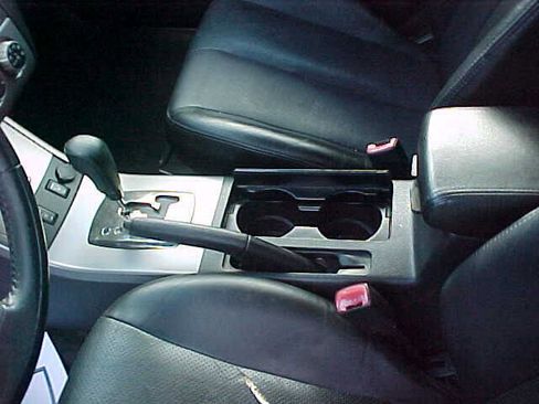 Used 2005 Nissan Altima 3.5 SE w/ (V01) Leather Pkg image 16