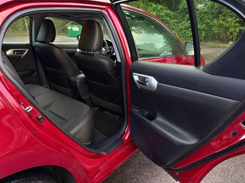 Used 2011 Lexus CT 200h image 20