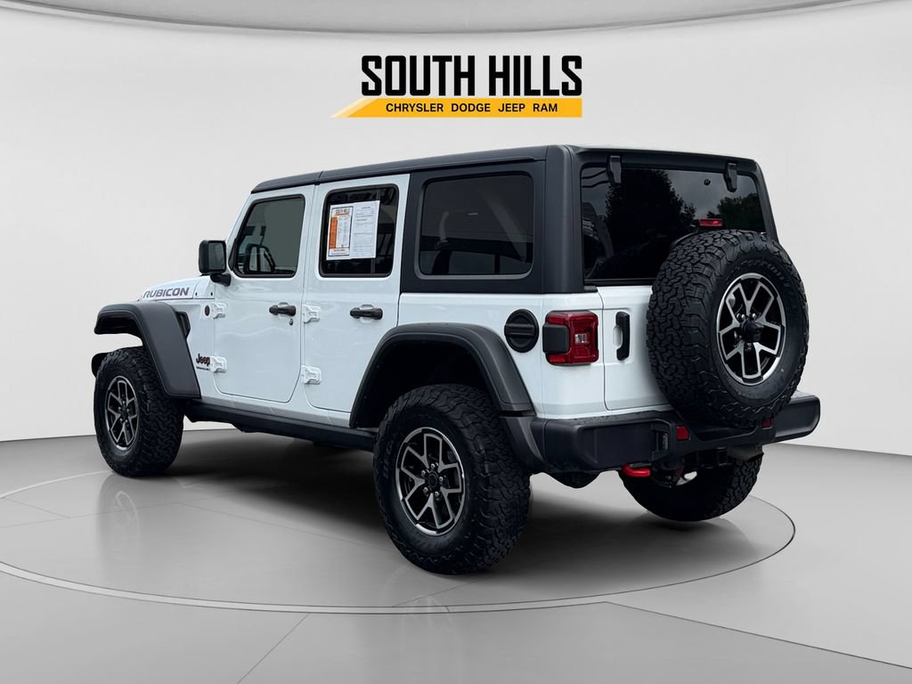 Used 2026 Jeep Wrangler Unlimited Rubicon AWD/4WD image 3