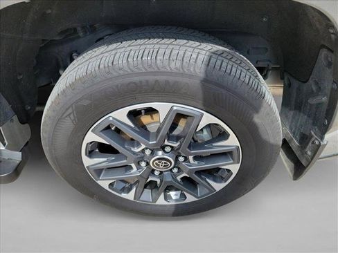 Used 2024 Toyota Sequoia Limited w/ Tow Technology Package AWD/4WD image 12