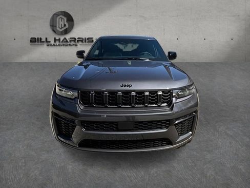 New 2026 Jeep Grand Cherokee L 4WD image 2