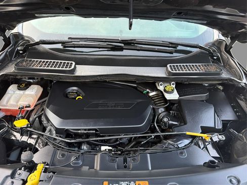 Used 2015 Ford Escape SE FWD image 13