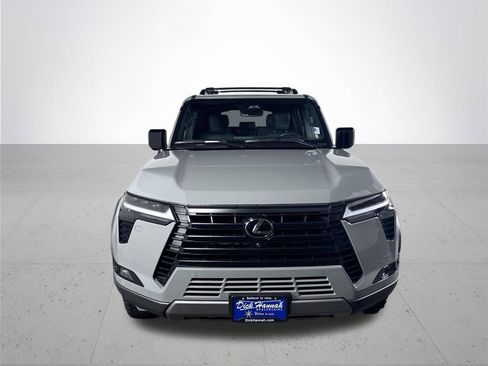 Used 2025 Lexus GX 550 550 Overtrail image 3