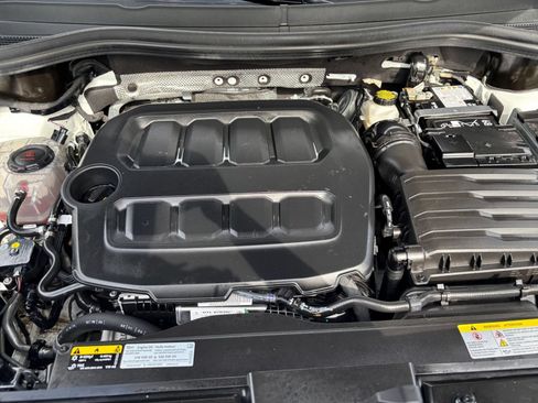 Used 2026 Volkswagen Tiguan SE AWD/4WD image 62
