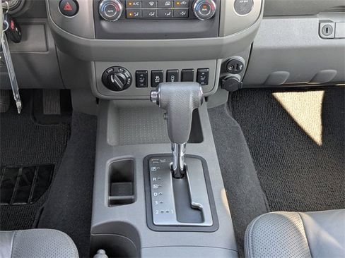 Used 2019 Nissan Frontier SL image 17