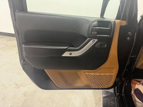 Used 2018 Jeep Wrangler Unlimited Sahara w/ Dual Top Group image 16