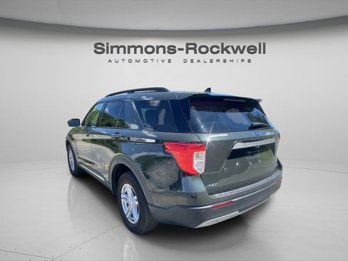 Used 2023 Ford Explorer XLT w/ Equipment Group 202A image 7