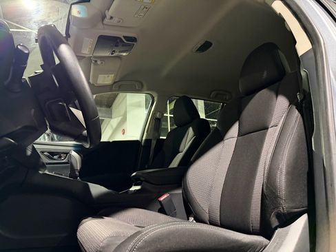 Used 2020 Subaru Outback Premium image 9