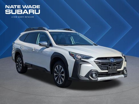 Used 2025 Subaru Outback Touring XT AWD/4WD image 1