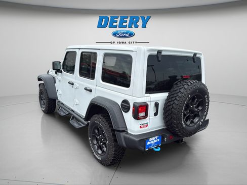 Used 2023 Jeep Wrangler Unlimited w/ Cold Weather Group AWD/4WD image 6