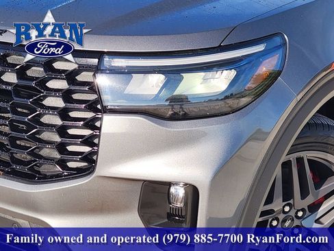 Certified 2025 Ford Explorer ST-Line w/ ST-Line Street Pack AWD/4WD image 6