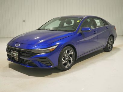 Used 2024 Hyundai Elantra SEL w/ Convenience Package