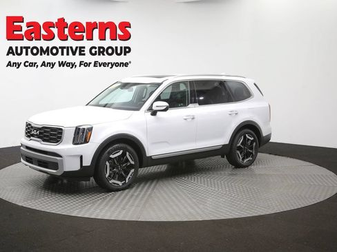 Used 2025 Kia Telluride S FWD image 59