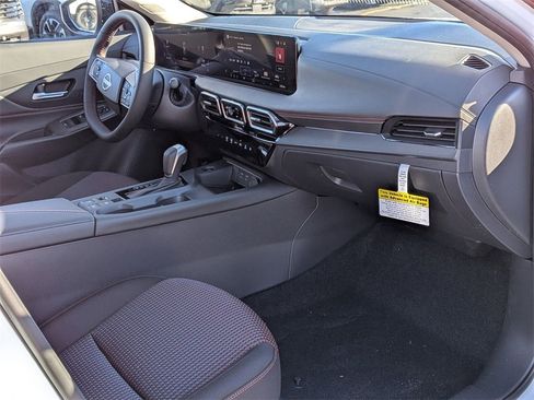 New 2026 Nissan Sentra SR w/ Floor Mat Package image 21