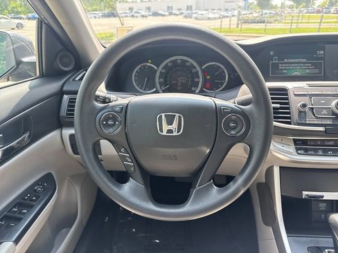 Used 2014 Honda Accord EX image 19