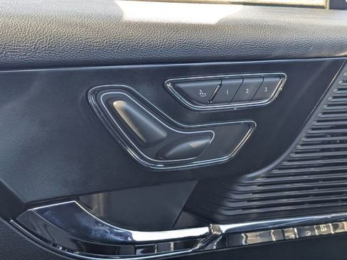 Certified 2022 Lincoln Corsair STANDARD w/ Equipment Group 101A image 20