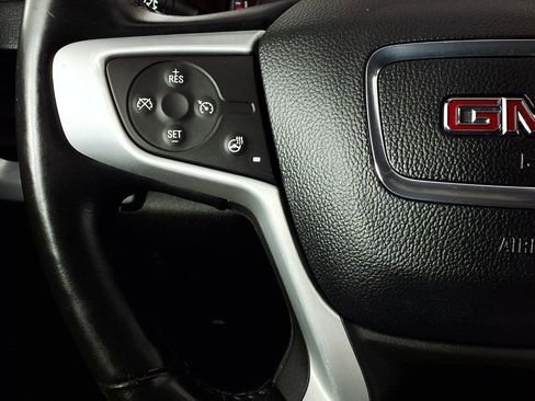 Used 2019 GMC Terrain SLT w/ Preferred Package image 19