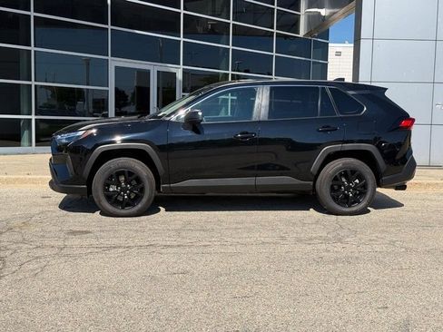 Used 2025 Toyota RAV4 LE FWD image 6